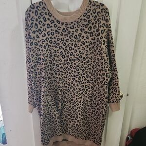 Terra & Sky Leopard Print Crew Neck Sweater - Beige and Black